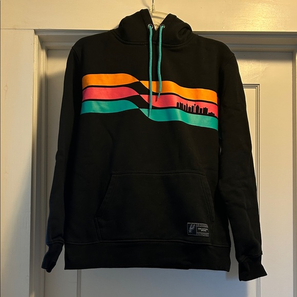 Official San Antonio Spurs Hoodie, Size Medium - Picture 1 of 7